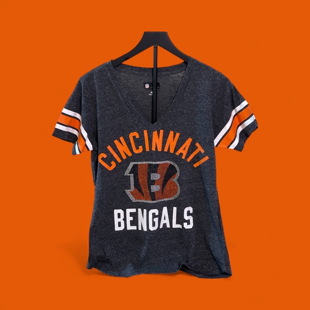 NFL Cincinnati Bengals Women's V Neck T Shirt Sparkle Logo Orange White Size M - Picture 8 of 13